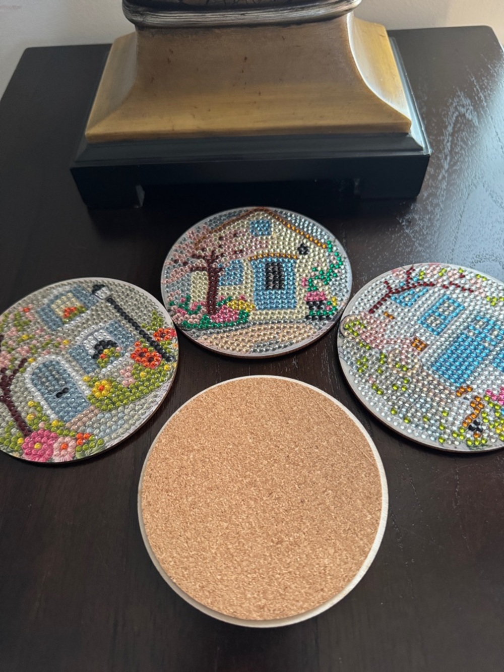 🏡 Gift-Ready Cottage Coaster Set - Cottage Garden Design – Set of 4 with Holder - Picture 4 of 6